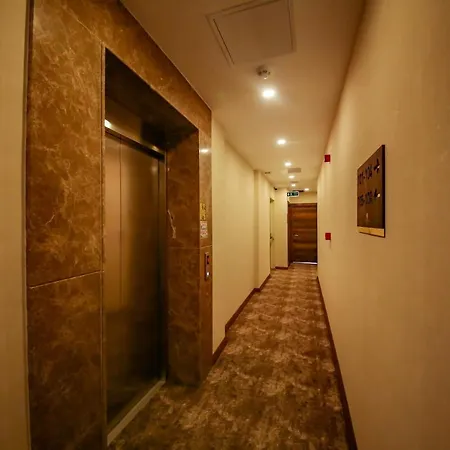 Alkan Palace מלון 3*